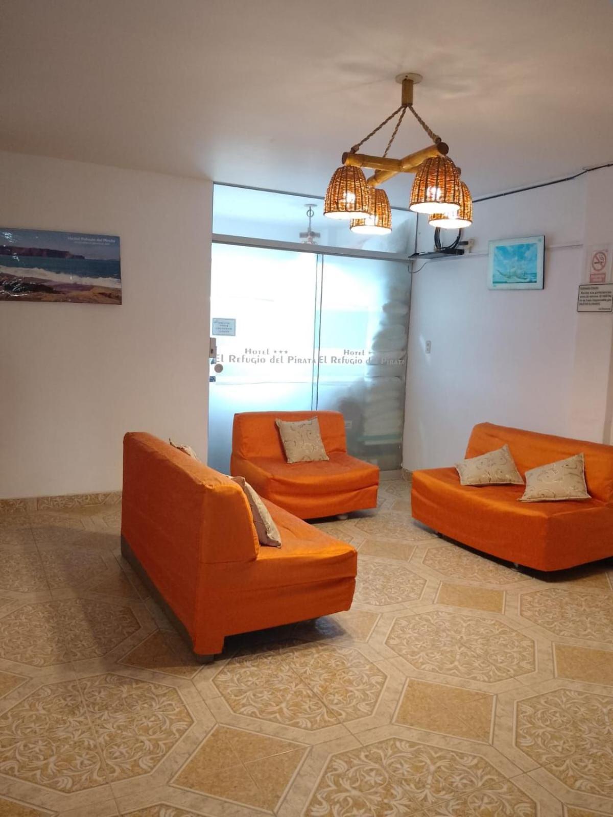 Hostal Refugio Del Pirata Paracas Esterno foto